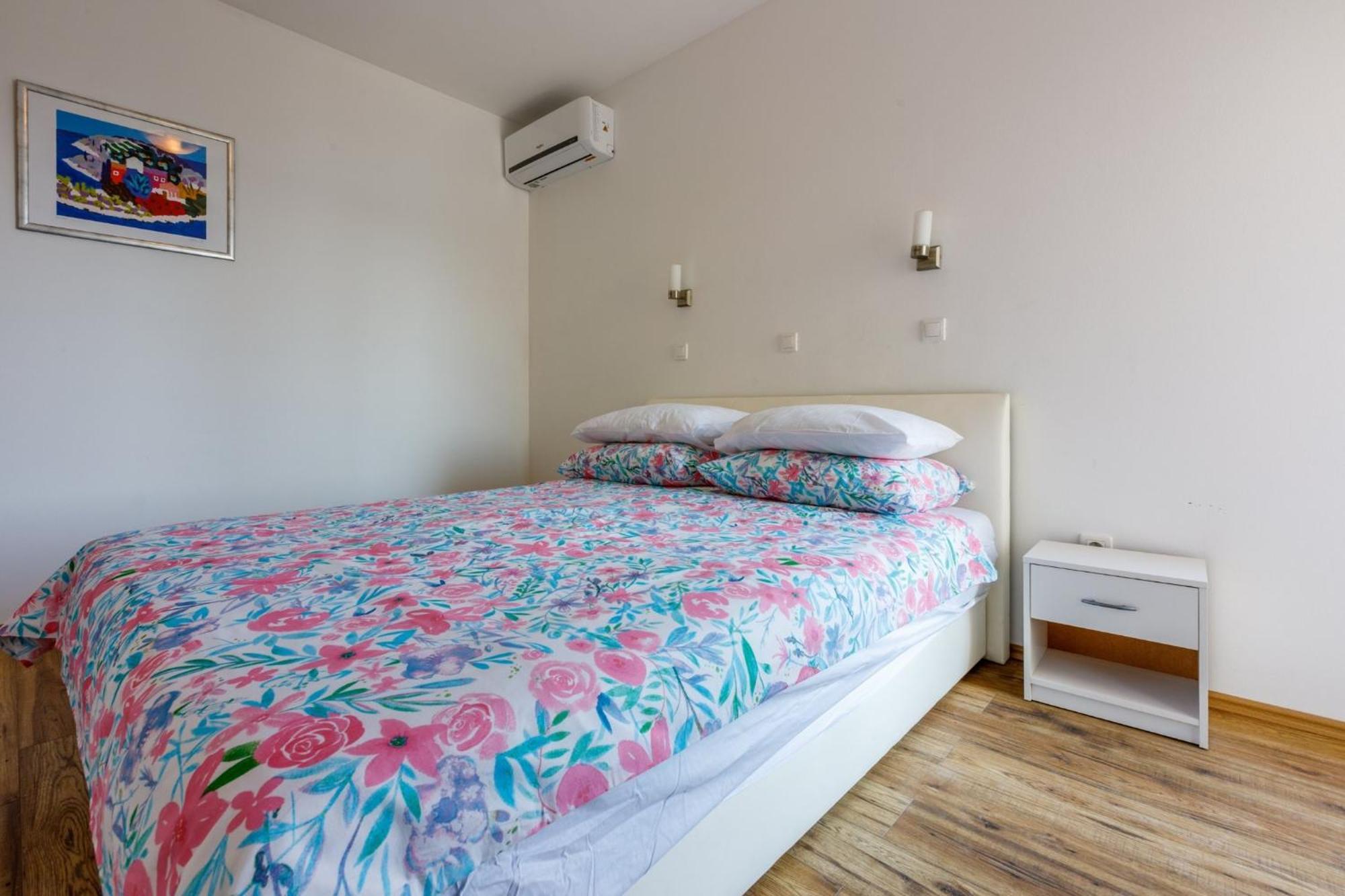 Melanie Apartment Crikvenica Exterior foto